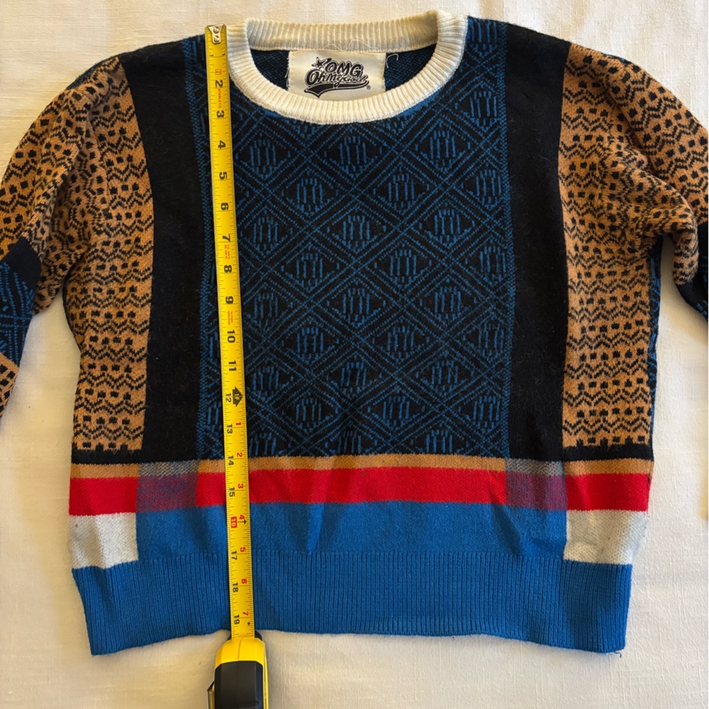 Colorful Geometric Sweater - Picture 6 of 7